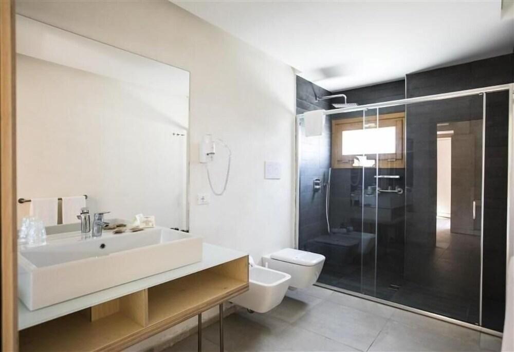 Cave Bianche Hotel Фавиняна Екстериор снимка